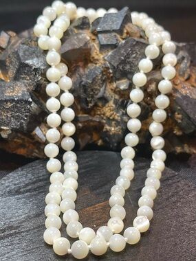 🌑Hand-Kotted 26” Mother of Pearl Shell Necklace🌑
